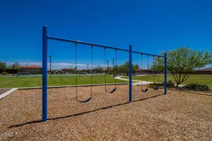 18200 W La Senda Dr, Surprise, AZ 85387 - Photo 23