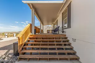 13933 S 191st Ave, Buckeye, AZ 85326 - Photo 11