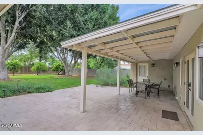 3229 E Clarendon Avenue E, Phoenix, AZ 85018 - Photo 17