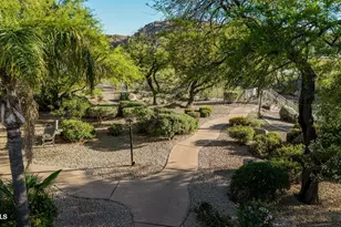 2233 E Behrend Dr, Phoenix, AZ 85024 - Photo 33