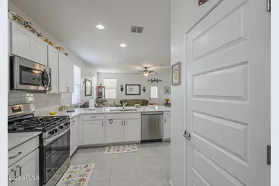 15551 W Kendall Street, Goodyear, AZ 85338 - Photo 19