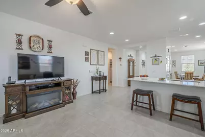 15551 W Kendall Street, Goodyear, AZ 85338 - Photo 9