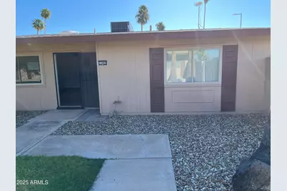 10889 W Santa Fe Drive, Sun City, AZ 85351 - Photo 1