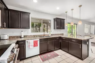 2746 E Fawn Dr, Phoenix, AZ 85042 - Photo 11