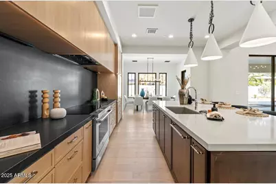 8108 E Del Cristal Drive, Scottsdale, AZ 85258 - Photo 9