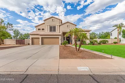 860 E Oakland Street, Gilbert, AZ 85295 - Photo 9