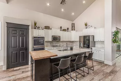 860 E Oakland Street, Gilbert, AZ 85295 - Photo 27