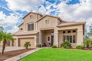 860 E Oakland St, Gilbert, AZ 85295 - Photo 13