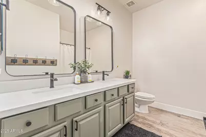 860 E Oakland Street, Gilbert, AZ 85295 - Photo 41