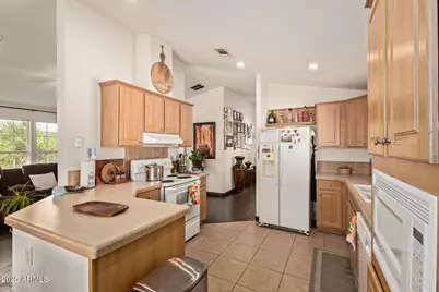 7300 N 51st Avenue #H118, Glendale, AZ 85301 - Photo 15