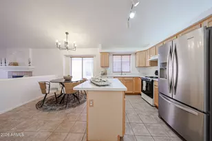 922 E Blackhawk Dr, Phoenix, AZ 85024 - Photo 9