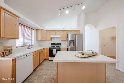 922 E Blackhawk Drive, Phoenix, AZ 85024 - Photo 11