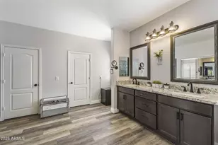 2405 W Barbie Ln, Phoenix, AZ 85085 - Photo 19