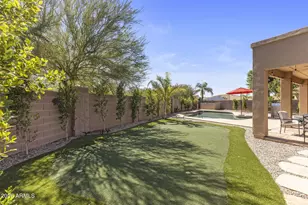2405 W Barbie Ln, Phoenix, AZ 85085 - Photo 25