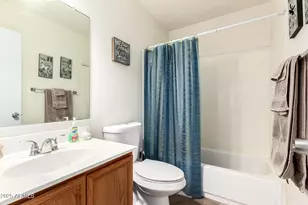 4546 W Sanna St, Glendale, AZ 85302 - Photo 17