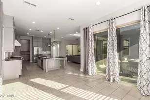 4318 S RedCliffe Dr, Gilbert, AZ 85297 - Photo 13