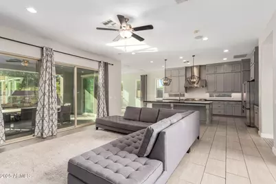 4318 S Redcliffe Drive, Gilbert, AZ 85297 - Photo 9