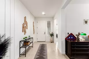 10370 W Alyssa Ln, Peoria, AZ 85383 - Photo 5