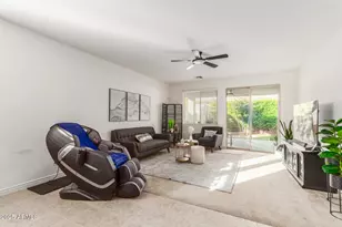 10370 W Alyssa Ln, Peoria, AZ 85383 - Photo 11