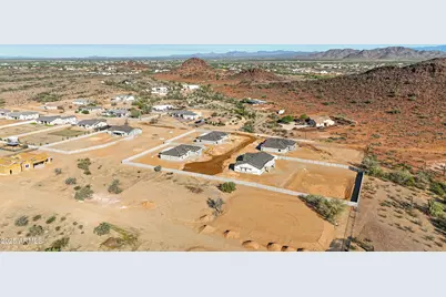 15333 W Pinnacle Vista Road, Surprise, AZ 85387 - Photo 19