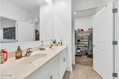 4531 W Greenleaf Drive, San Tan Valley, AZ 85144 - Photo 15