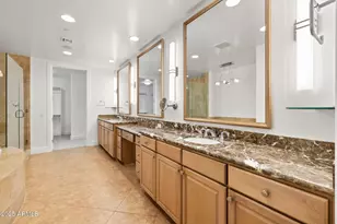 2211 E Camelback Rd, Phoenix, AZ 85016 - Photo 19