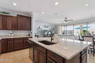 4654 E Tierra Buena Lane, Phoenix, AZ 85032 - Photo 7