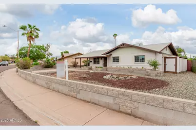 919 W Parkway Boulevard, Tempe, AZ 85281 - Photo 35