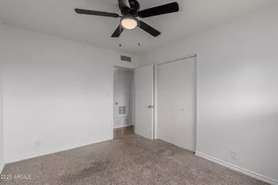 919 W Parkway Boulevard, Tempe, AZ 85281 - Photo 19