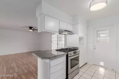 919 W Parkway Boulevard, Tempe, AZ 85281 - Photo 21