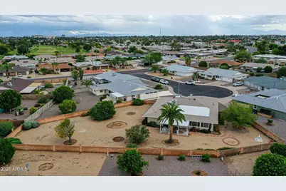 11114 W Peace Court, Sun City, AZ 85351 - Photo 45