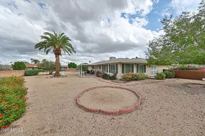 11114 W Peace Court, Sun City, AZ 85351 - Photo 37