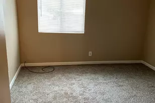 2217 E Cactus Rd, Phoenix, AZ 85022 - Photo 13