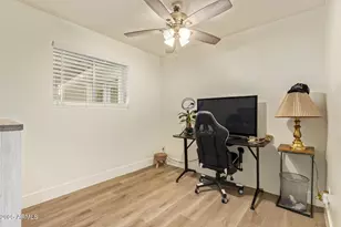 231 W Desert Dr, Phoenix, AZ 85041 - Photo 21