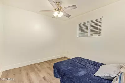 231 W Desert Drive, Phoenix, AZ 85041 - Photo 19