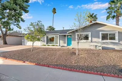 7410 E Edgemont Avenue, Scottsdale, AZ 85257 - Photo 1