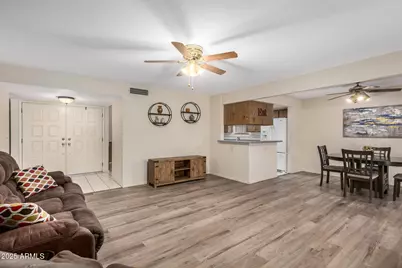 10549 E Elmhurst Drive, Sun Lakes, AZ 85248 - Photo 9