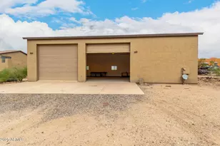 43415 N 22nd St, New River, AZ 85087 - Photo 3