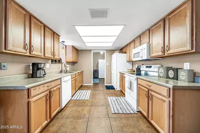 9653 W Purdue Avenue, Peoria, AZ 85345 - Photo 19