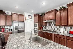 29507 N 113th Ln, Peoria, AZ 85383 - Photo 9