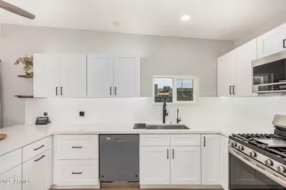 2253 E Bramble Avenue, Mesa, AZ 85204 - Photo 9