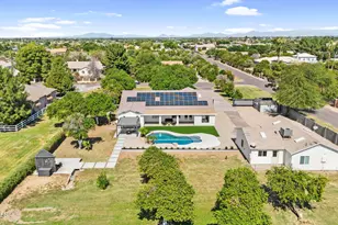 18047 E Vencino St, Gilbert, AZ 85298 - Photo 73