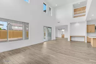 8332 W Solano Dr, Glendale, AZ 85305 - Photo 9