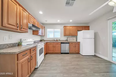 16561 N 157th Avenue, Surprise, AZ 85374 - Photo 9