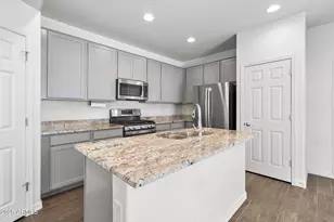 1334 W Sparrow Dr, San Tan Valley, AZ 85140 - Photo 9