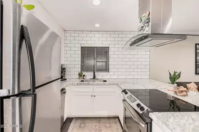 6240 N 16th Street #46, Phoenix, AZ 85016 - Photo 3