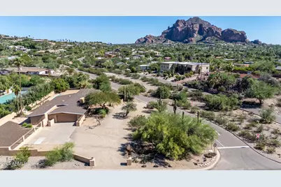 4002 E McDonald Drive, Paradise Valley, AZ 85253 - Photo 9