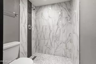 3033 E Devonshire Ave, Phoenix, AZ 85016 - Photo 23