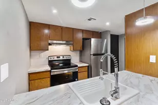 3033 E Devonshire Ave, Phoenix, AZ 85016 - Photo 5