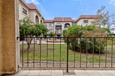 3033 E Devonshire Avenue #1016, Phoenix, AZ 85016 - Photo 13